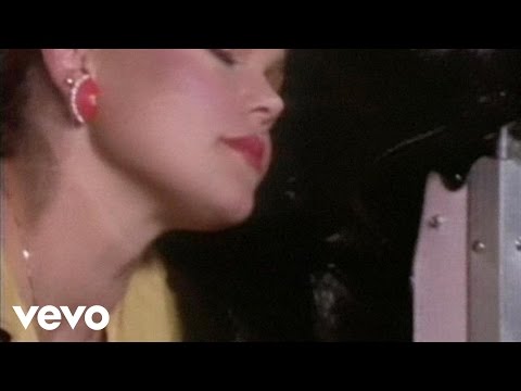 The Go-Go&#039;s - Vacation (Official Music Video)