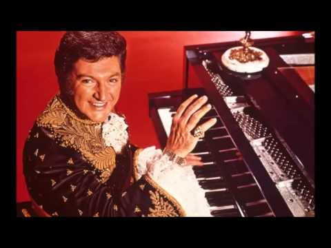 Tchaikovsky&#039;s Piano Concerto No. 1 - Liberace