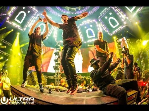 SKRILLEX LIVE @ ULTRA MUSIC FESTIVAL 2015