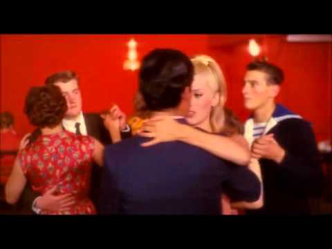 Les Parapluies de Cherbourg - Au dancing