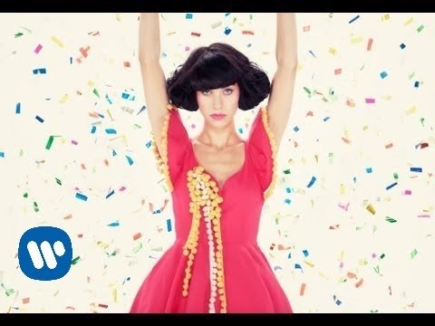 Kimbra - &quot;Cameo Lover&quot; [Official Music Video]