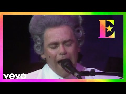 Elton John - Take Me To The Pilot (Sydney Entertainment Centre 1986)