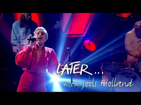 Robyn returns with Missing U on Later… with Jools Holland